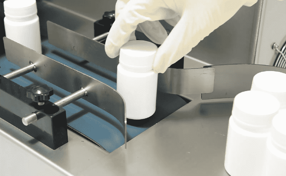 automatic induction sealer step1